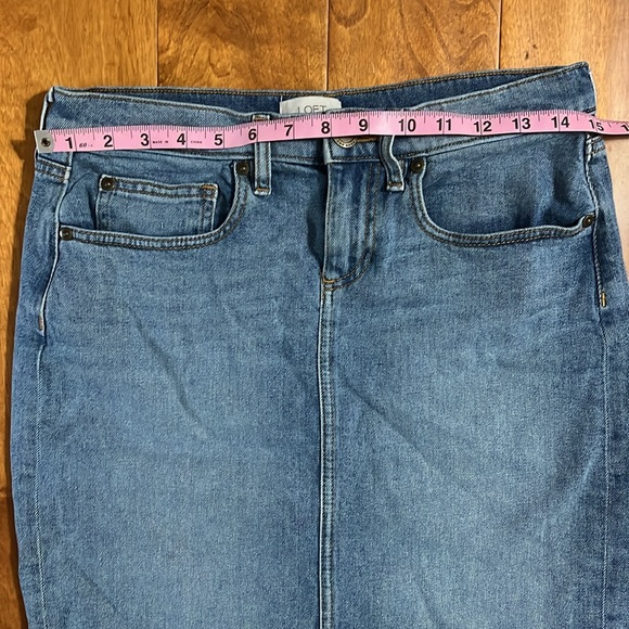 LOFT Outlet Denim Jean Skirt Size 0 Distressed Hem Classic Nautical Coastal - Picture 5 of 6